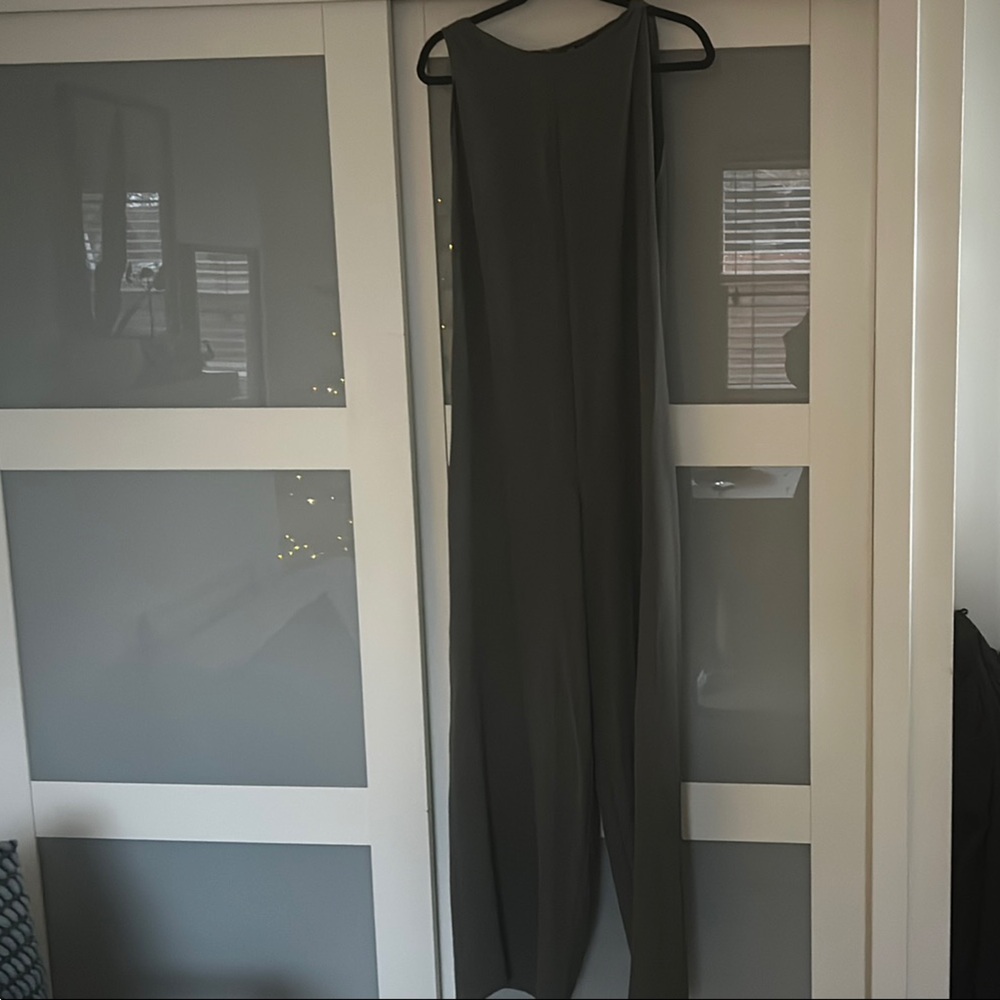 Elegant Black Sleeveless Dress